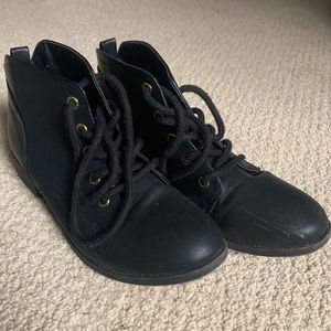 Lace up boots